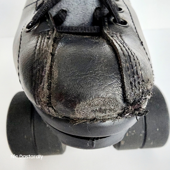 Riedell R3 Cayman Roller Skates | Unisex Size 7 - Picture 13 of 15